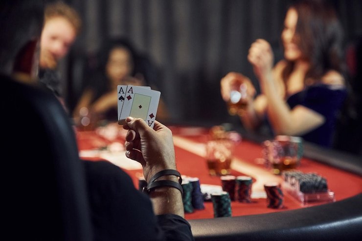 Antarmuka platform super jp88 menampilkan kategori sportsbook, live-dealer, slot games, dan esports